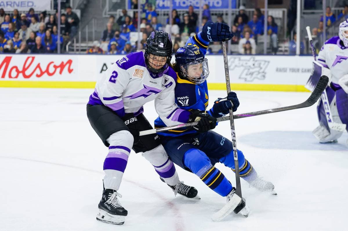 Stecklein scores twice, leads Frost past Sceptres to tie series 1-1