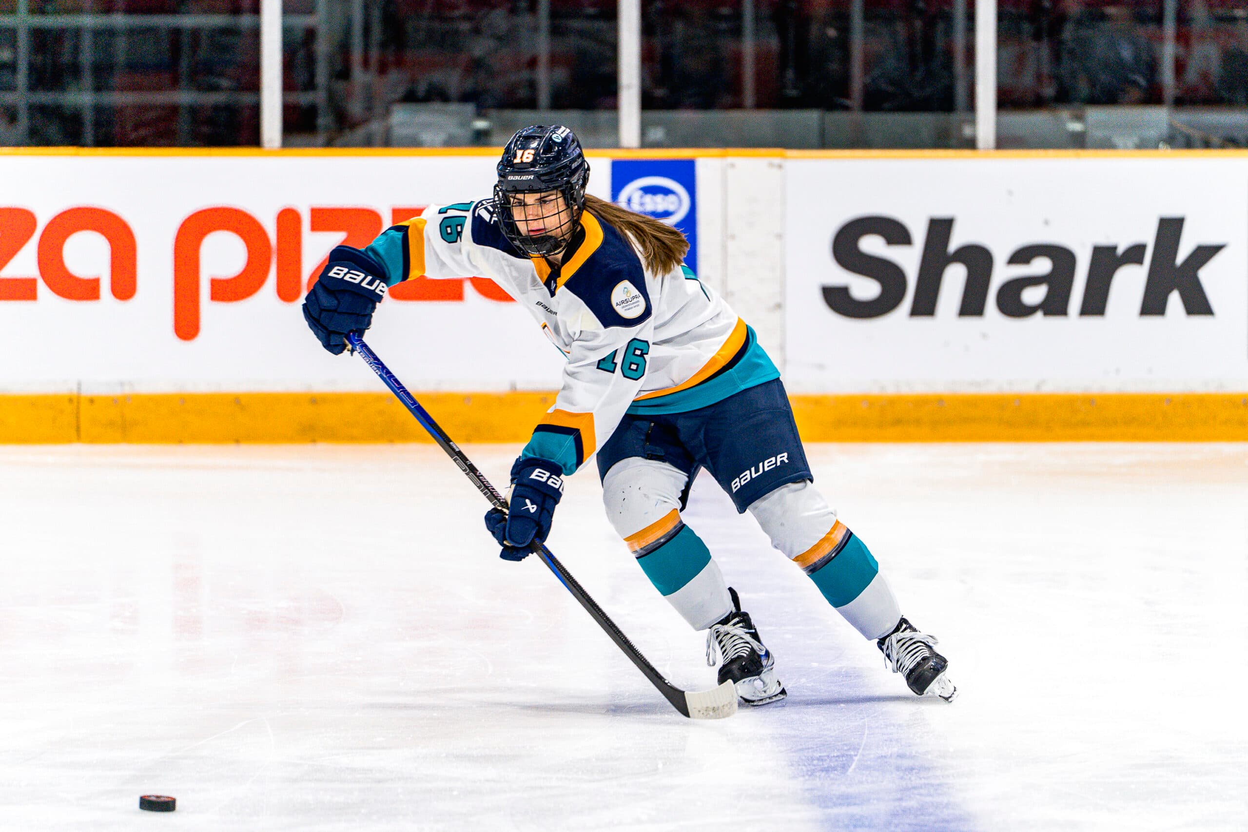 New York Sirens Lauren Bernard