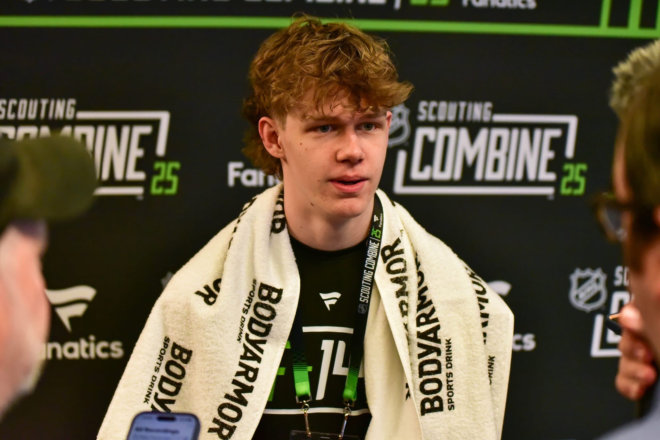 Blackhawks select Vaclav Nestrašil No. 25 overall in 2025 NHL Draft