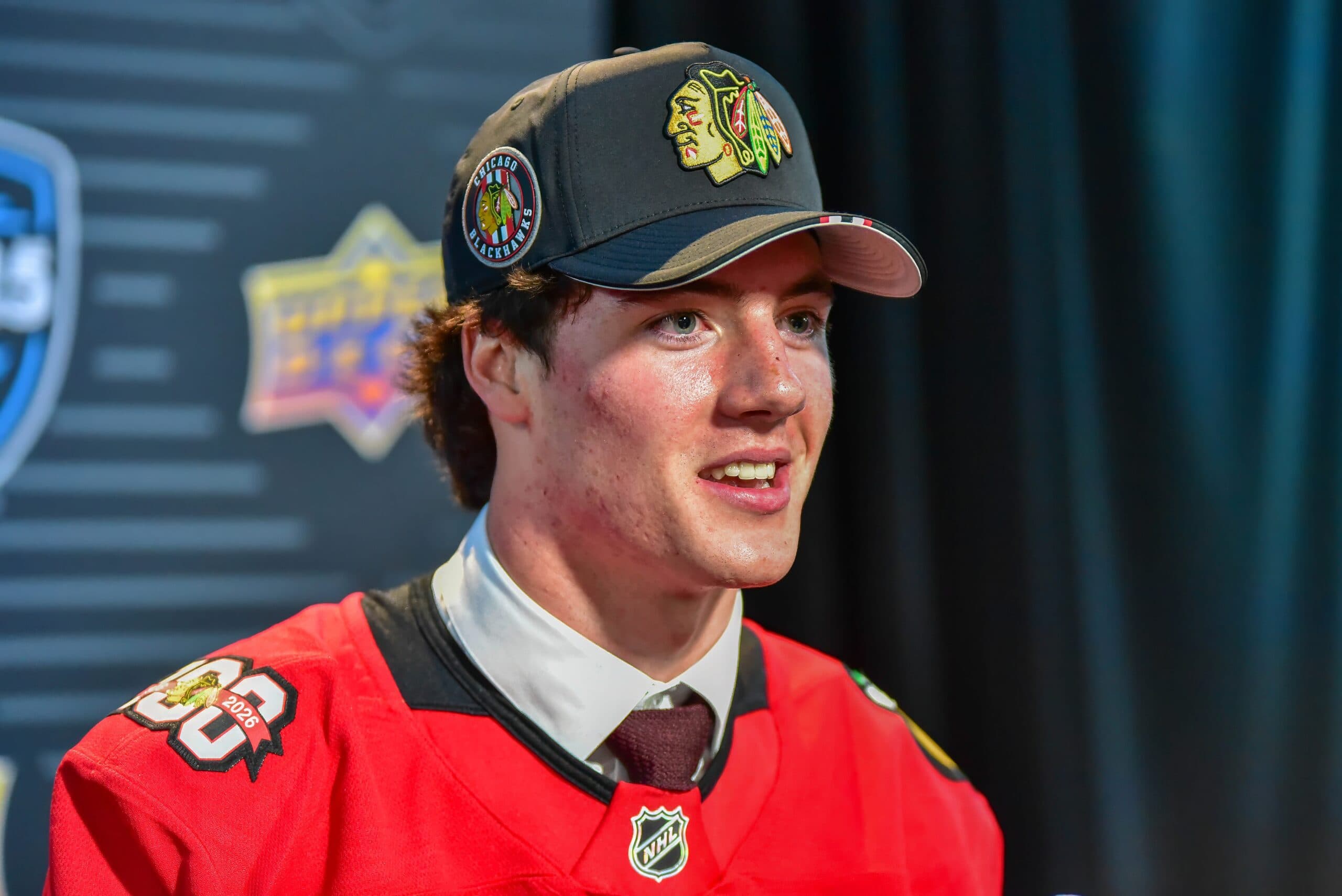 Blackhawks prospect Mason West records four touchdowns in high school football season opener