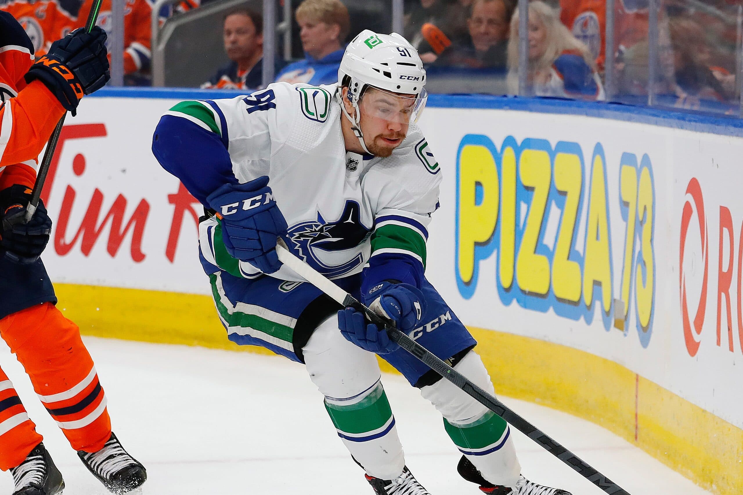 Devils sign Juho Lammikko to one-year contract