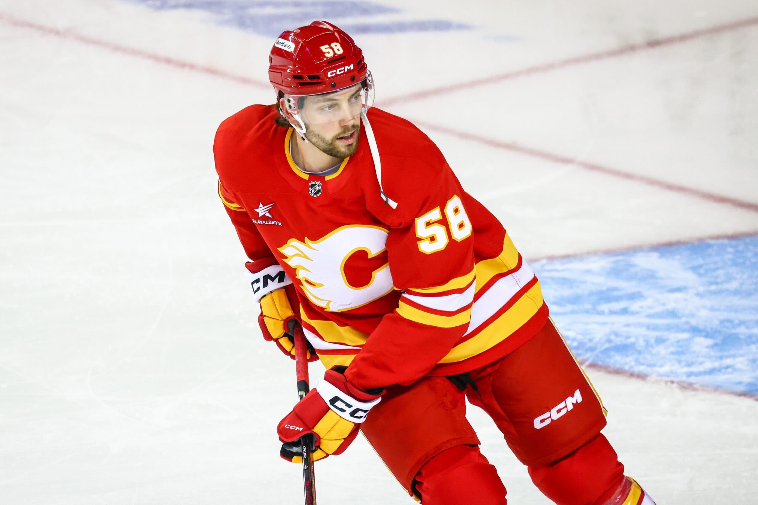 Flames sign forward Justin Kirkland to one-year contract extension