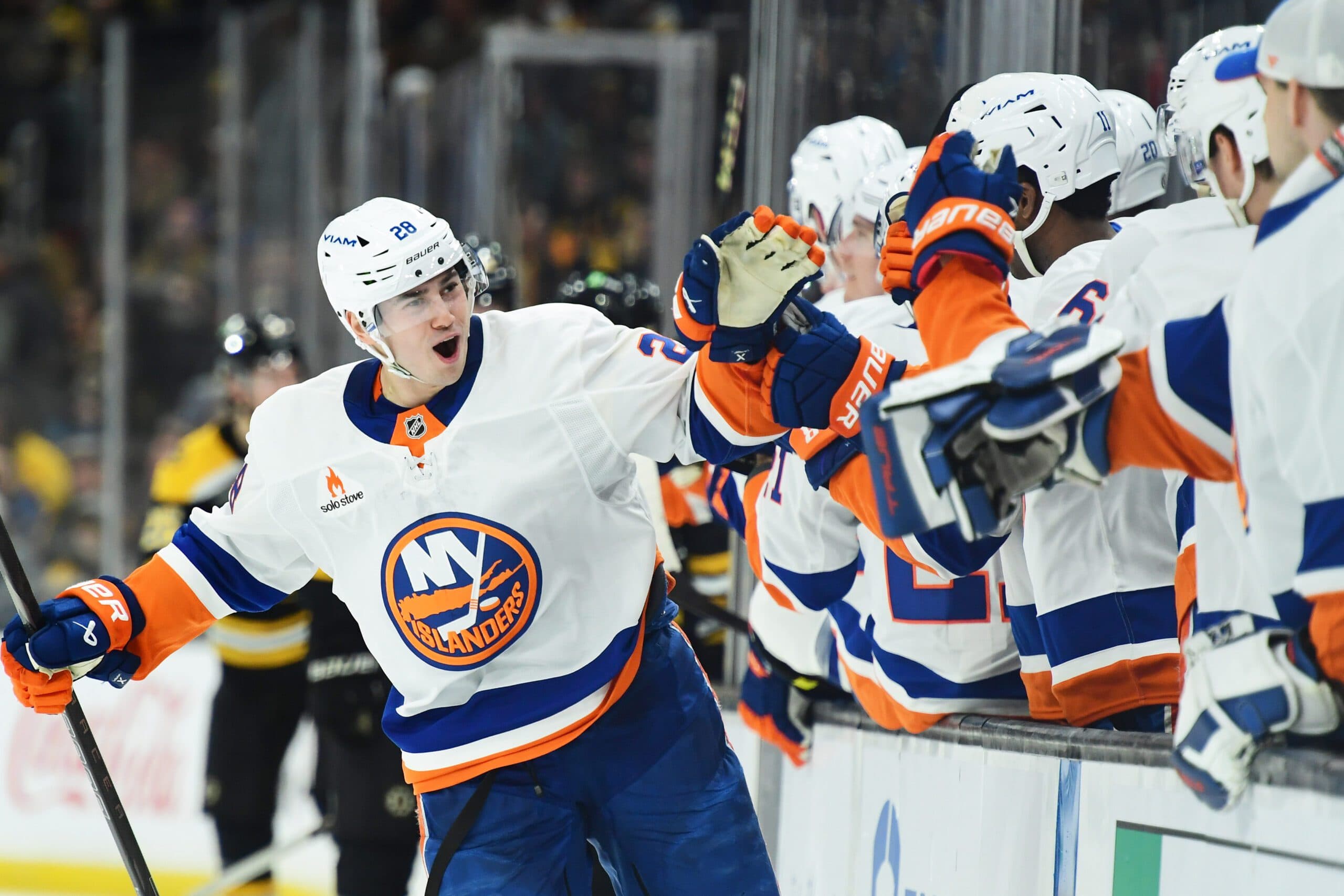 Islanders sign Alexander Romanov to six-year contract extension