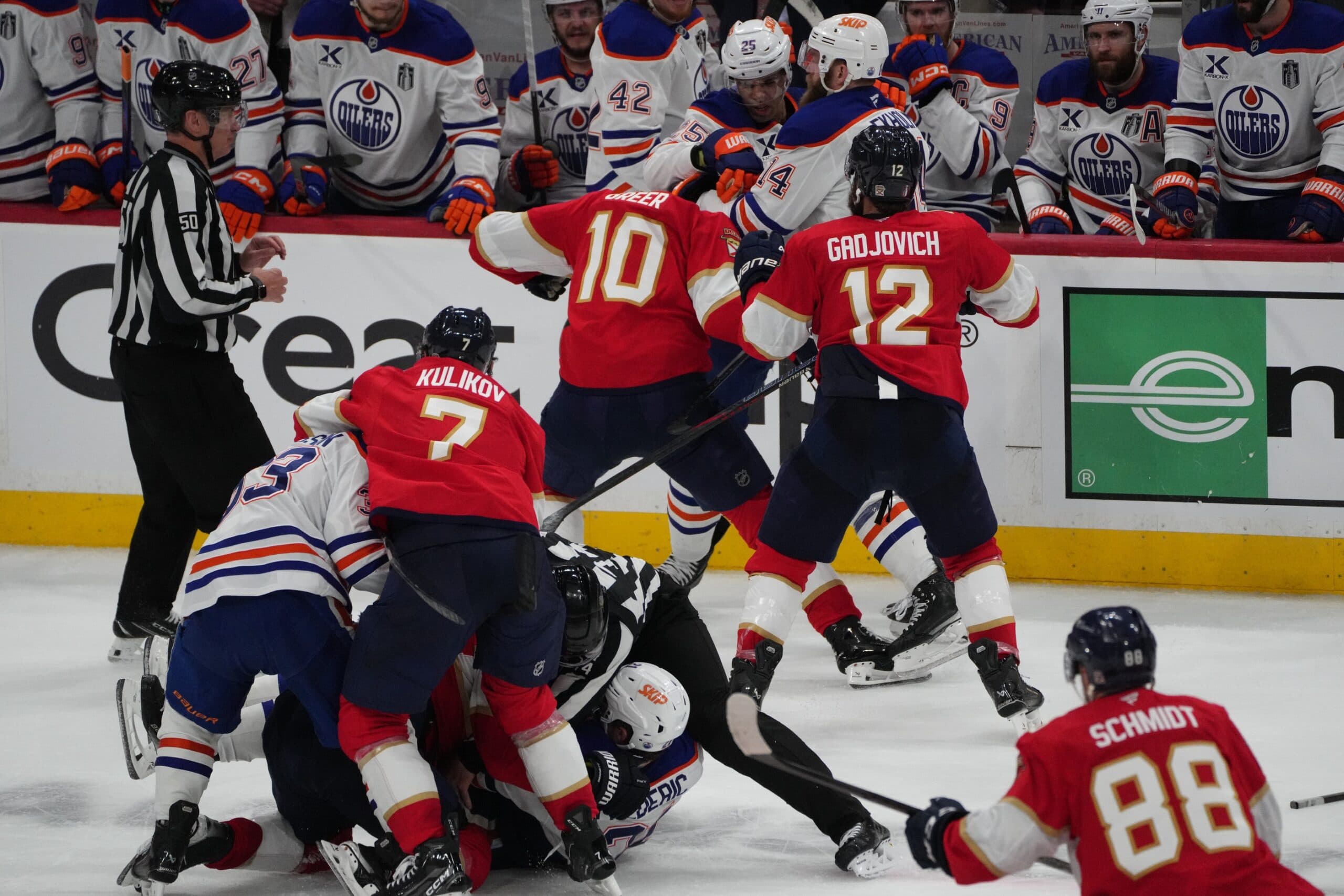 A fight breaks out during the third period between Florida Panthers and Edmonton Oilers in game three of the 2025 Stanley Cup Final at Amerant Bank Arena.