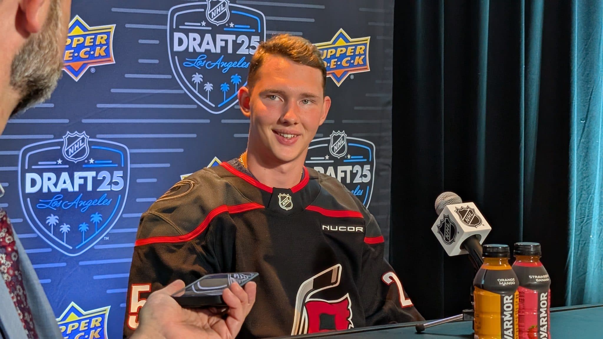 Hurricanes sign Ivan Ryabkin to entry-level contract