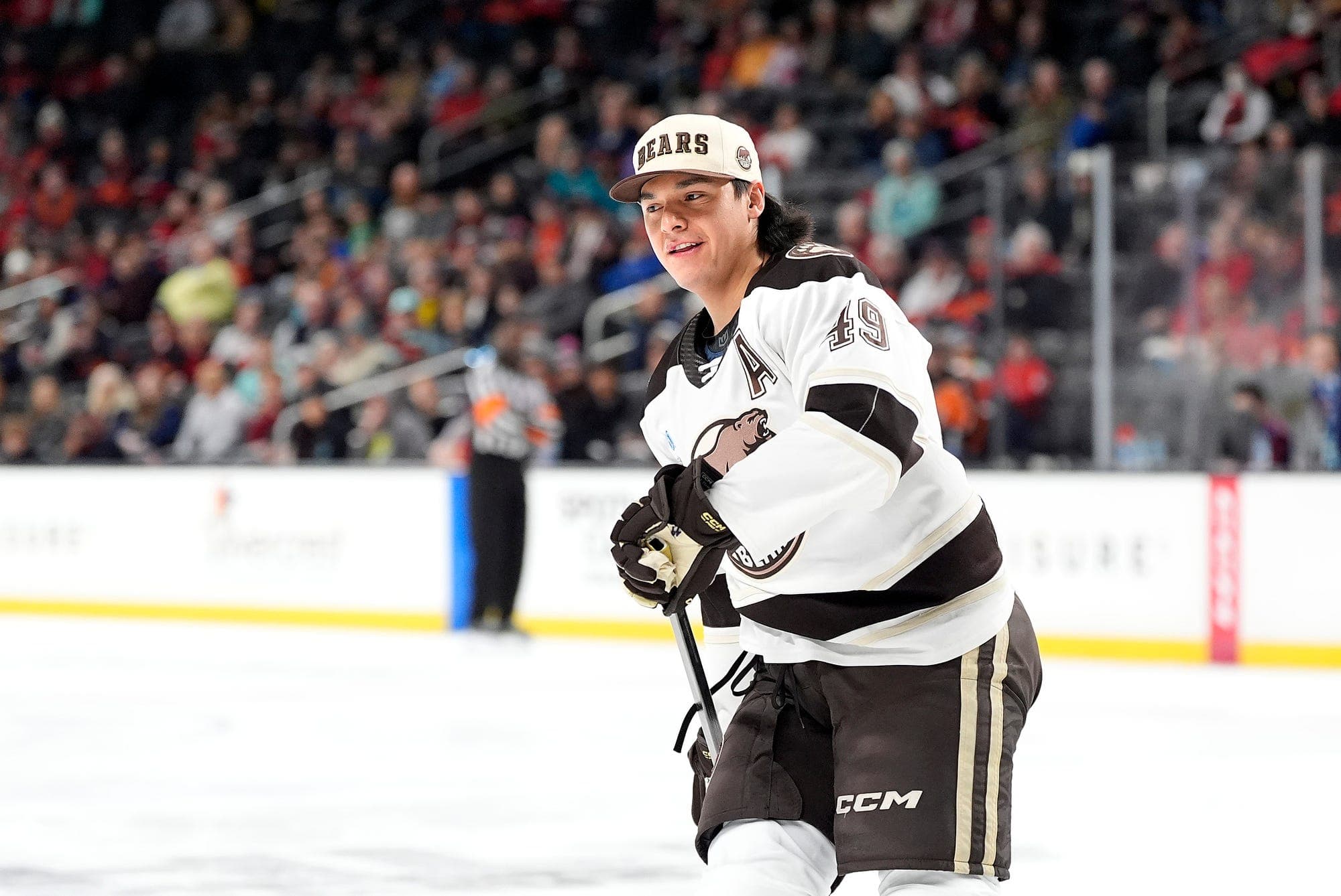 Islanders sign defenseman Ethan Bear to one-year deal