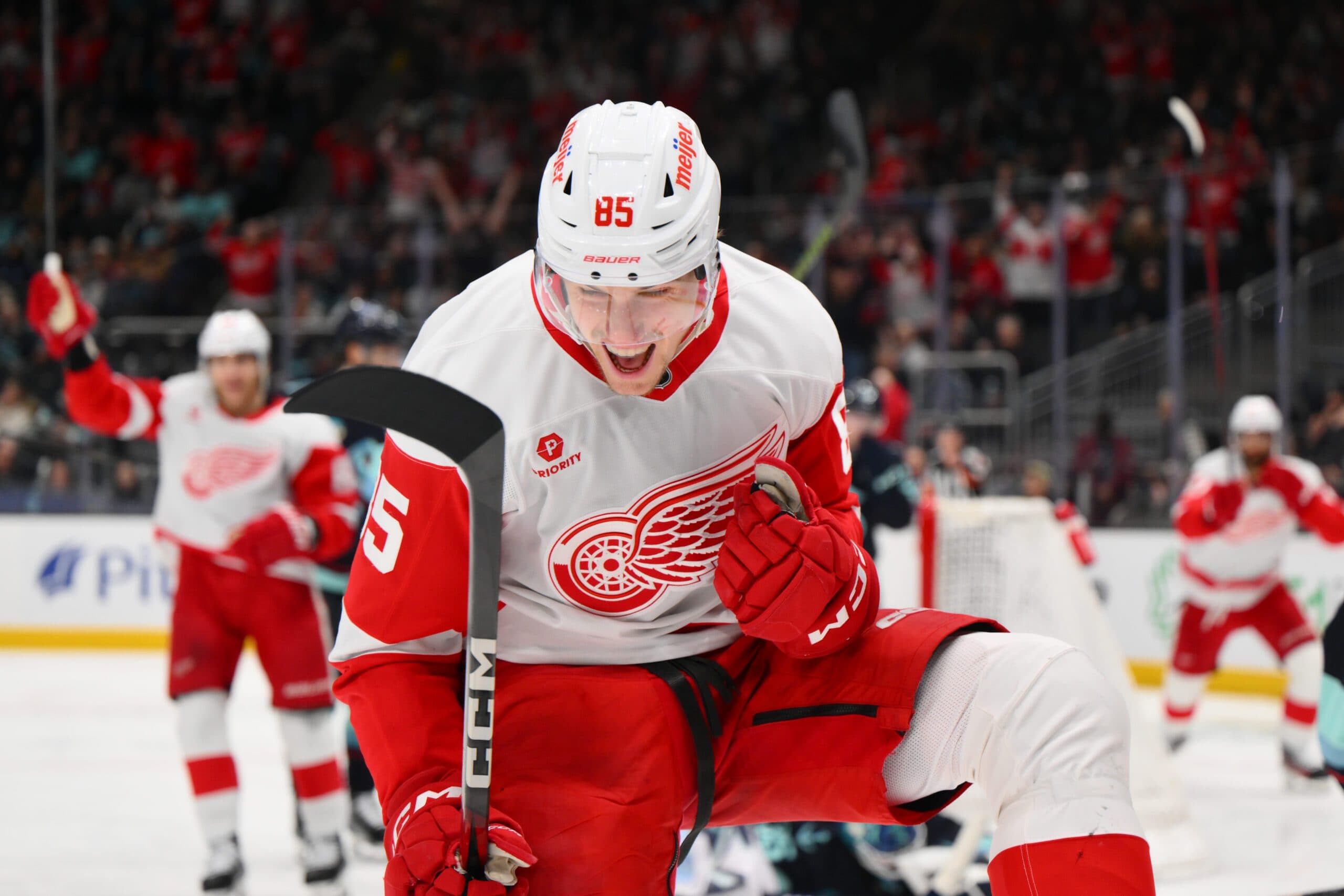 Red Wings re-sign Elmer Soderblom to two-year contract