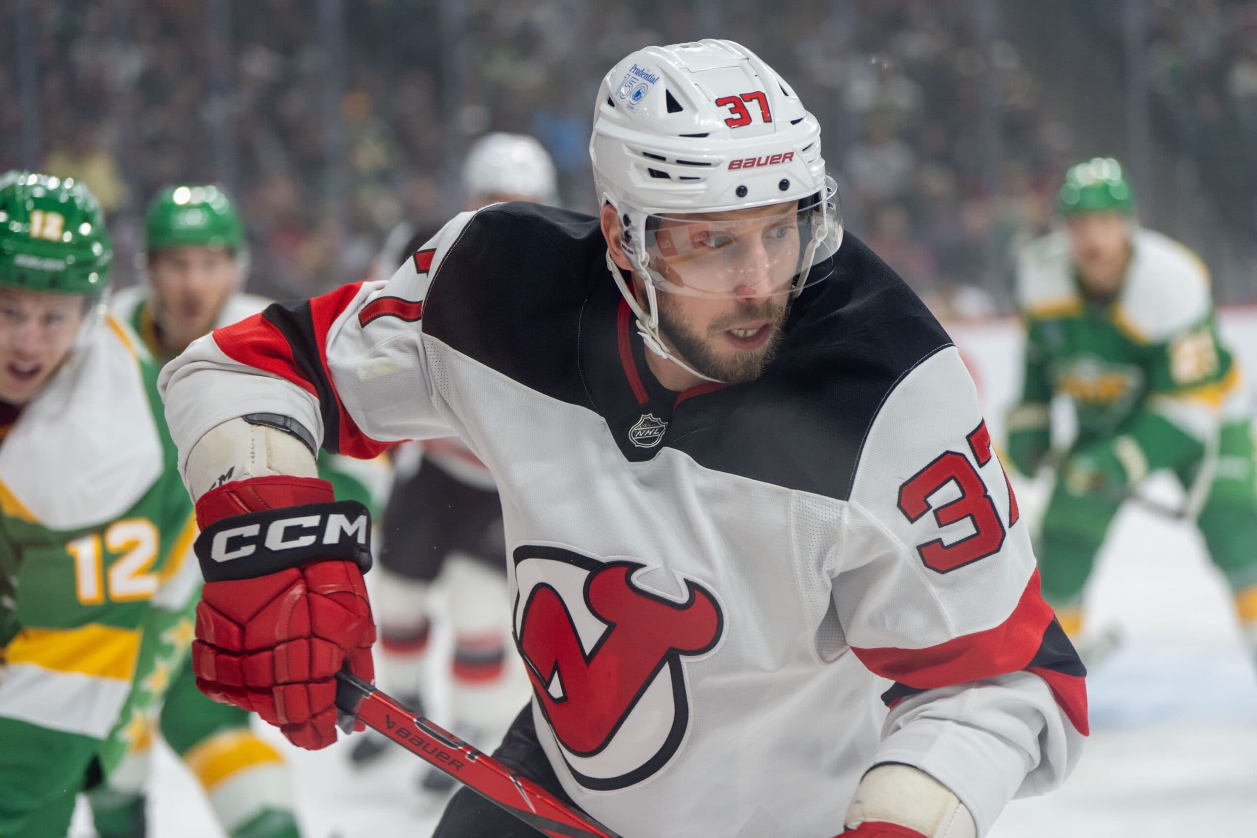 Rangers sign Justin Dowling to two-year contract