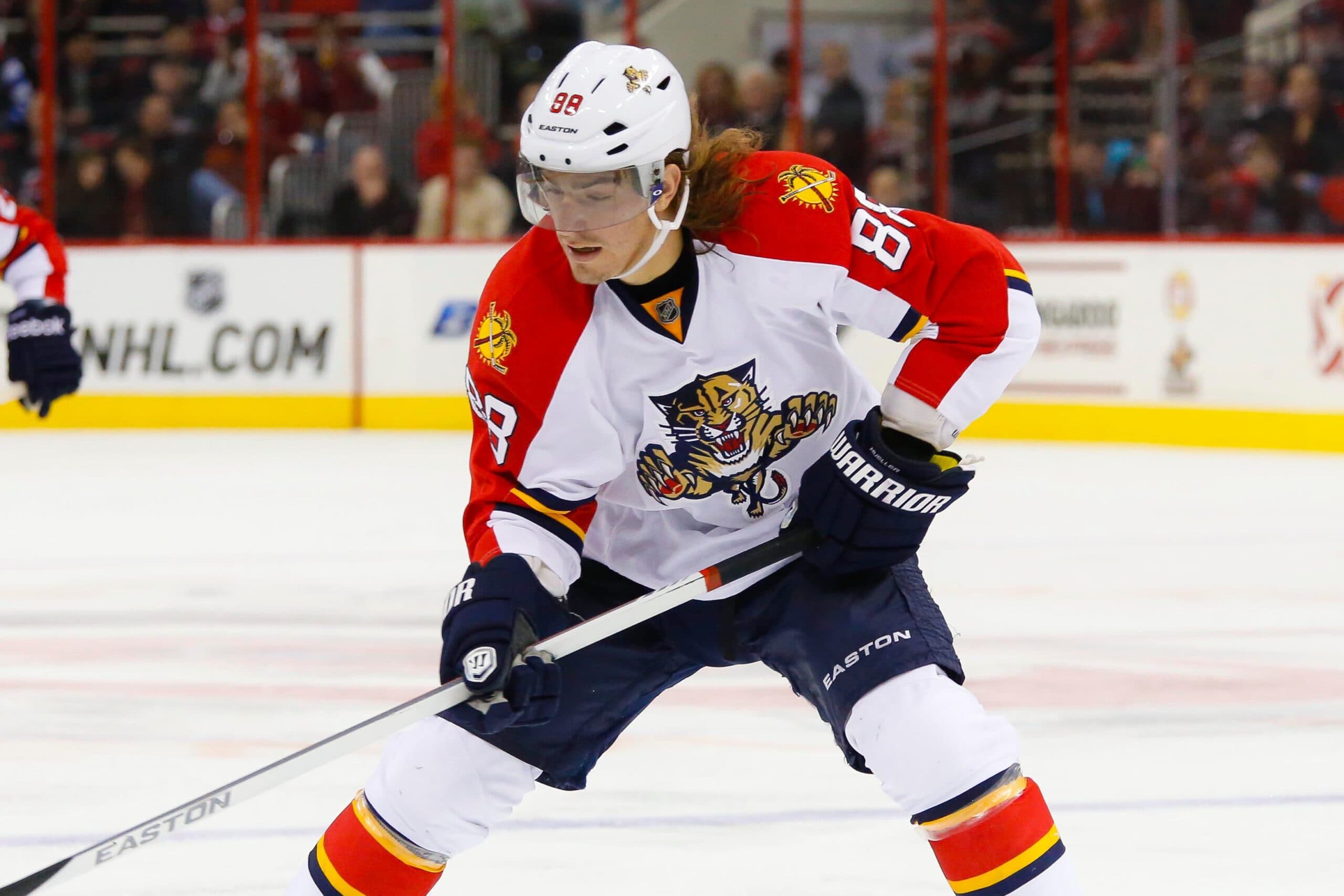 Former NHLer Peter Mueller announces retirement from pro hockey