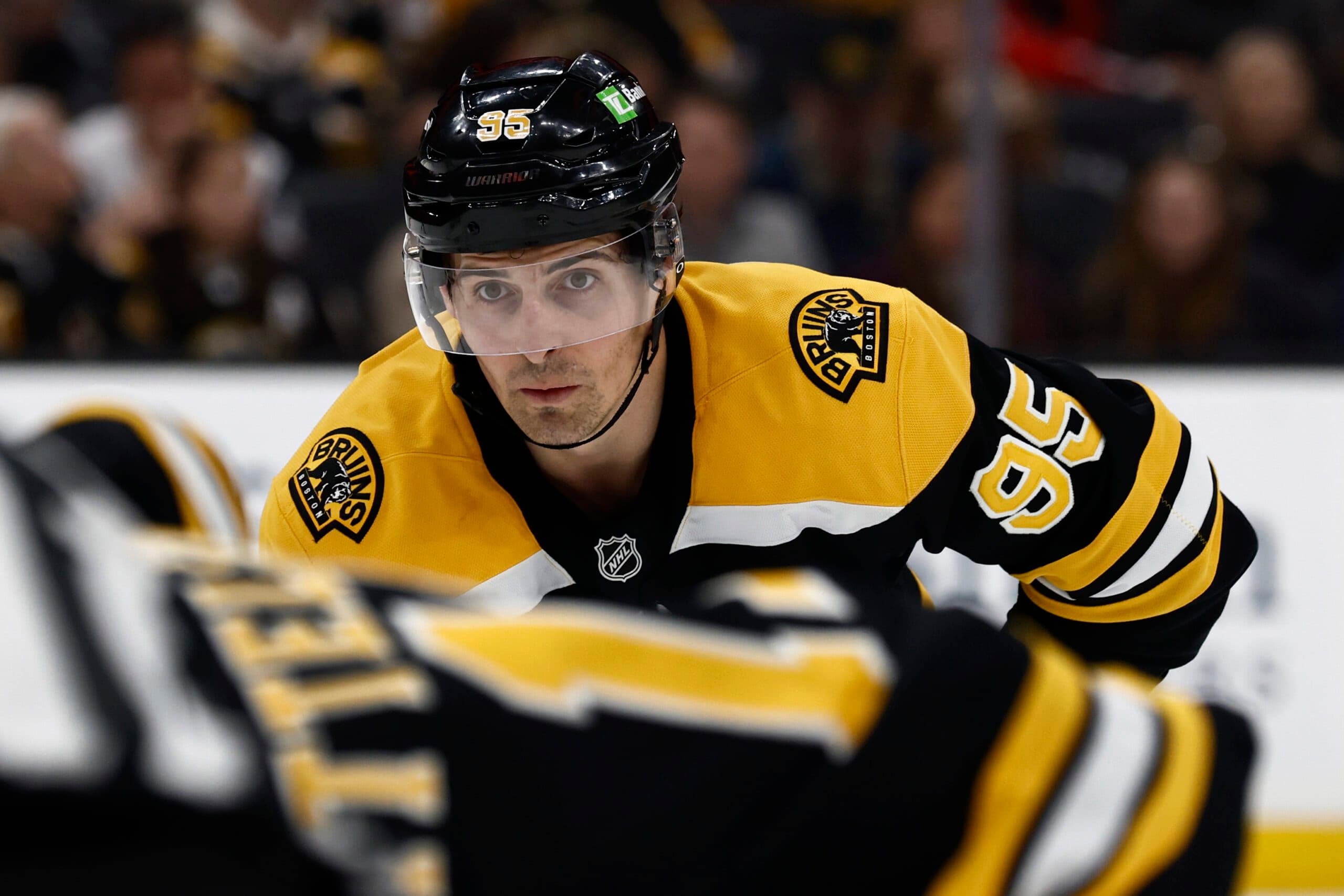 Maple Leafs sign Vinni Lettieri to one-year contract