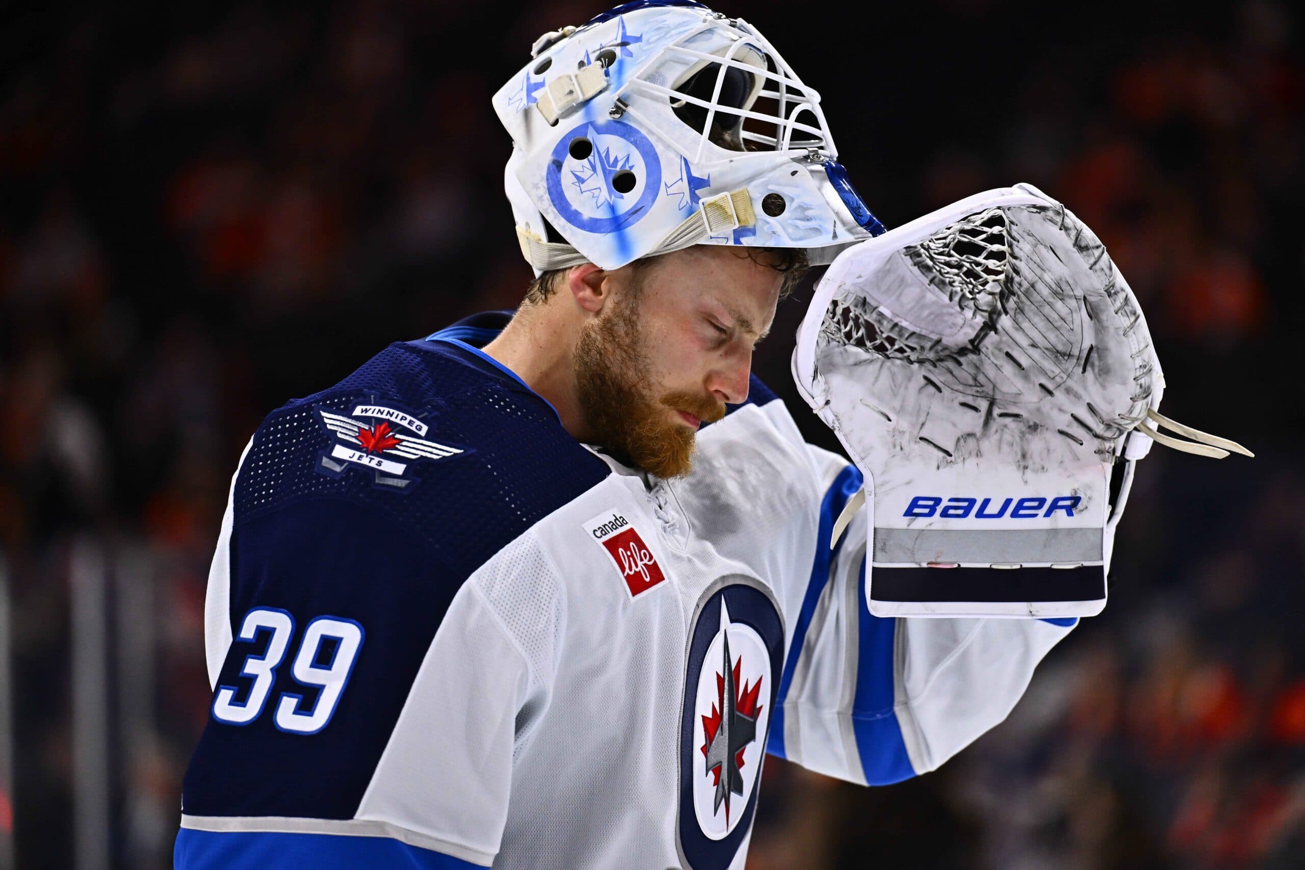 Blackhawks assign Laurent Brossoit to AHL for conditioning stint