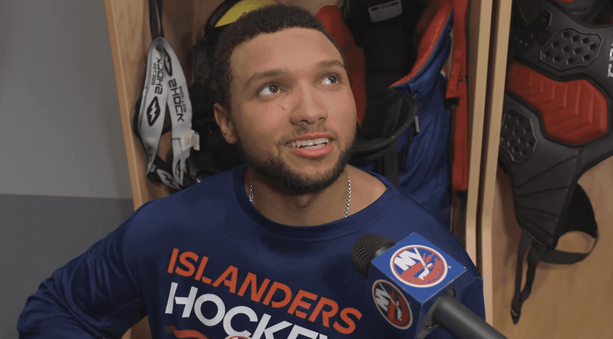 Marshall Warren (New York Islanders/YouTube)