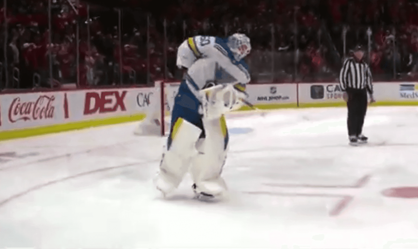 Blues’ Jordan Binnington tries to steal Alex Ovechkin’s 900th goal puck