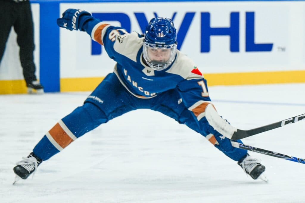 Vancouver Goldeneyes defender Sophie Jaques