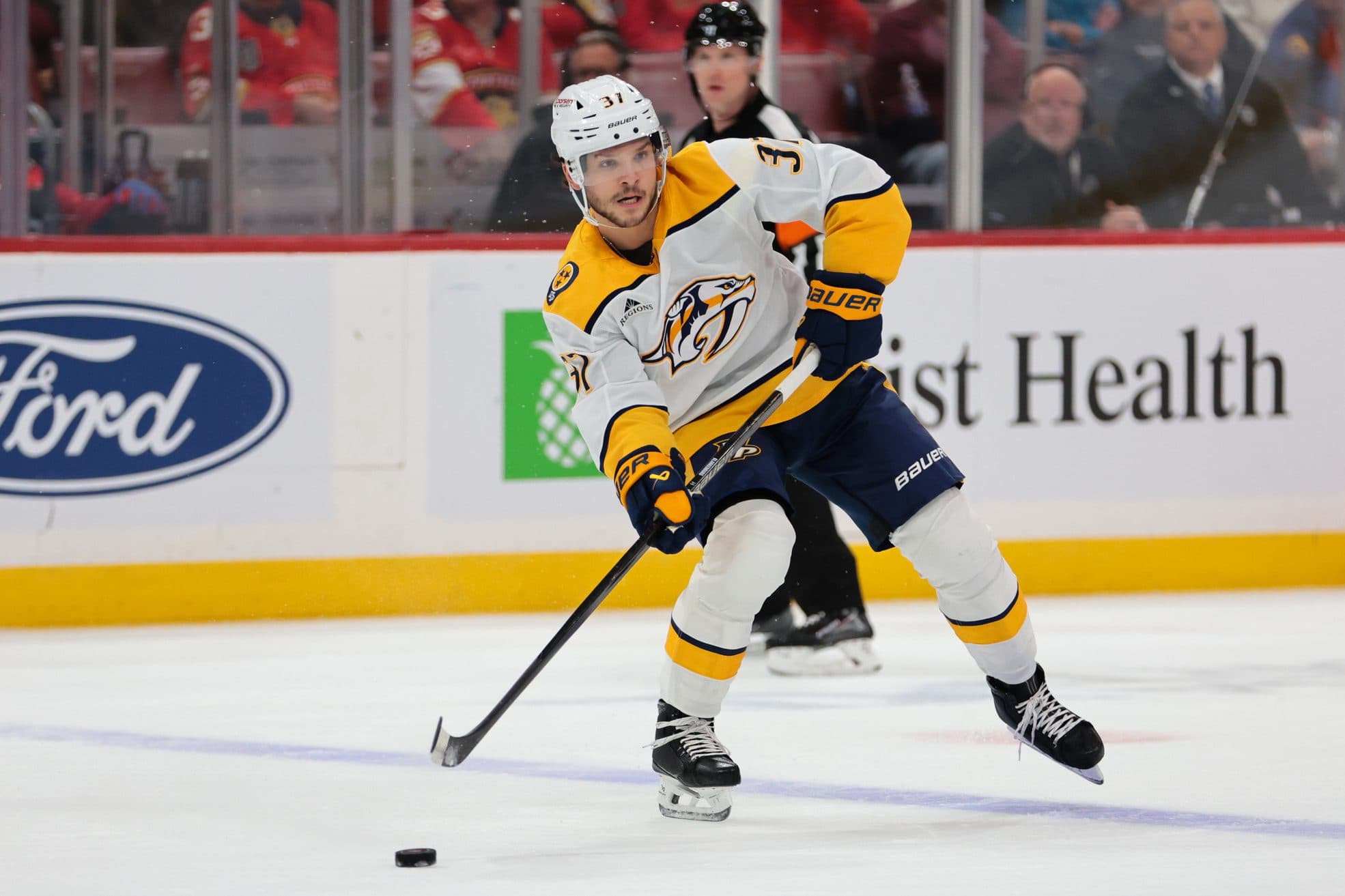 Nashville Predators Nick Blankeburg