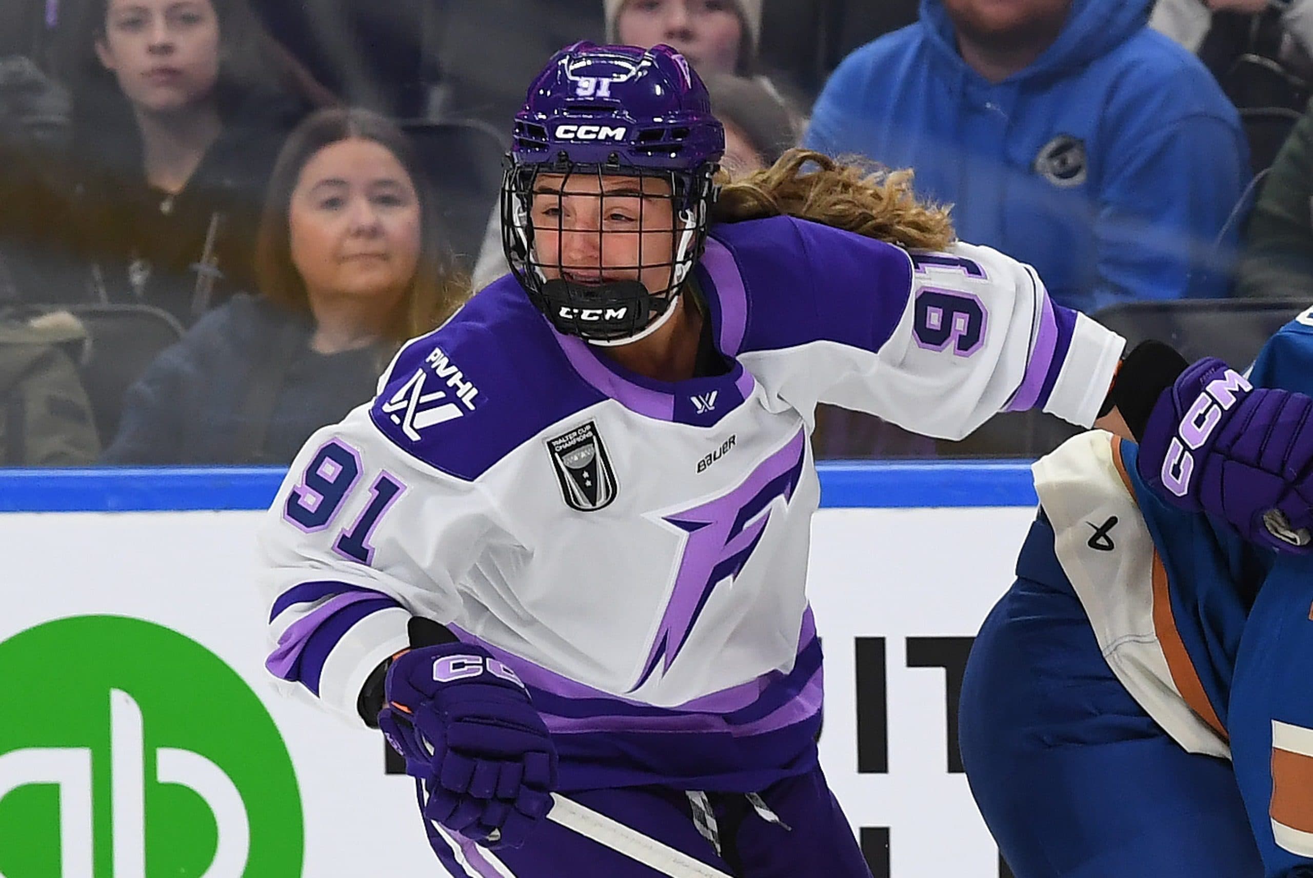 Minnesota Frost forward Peyton Anderson