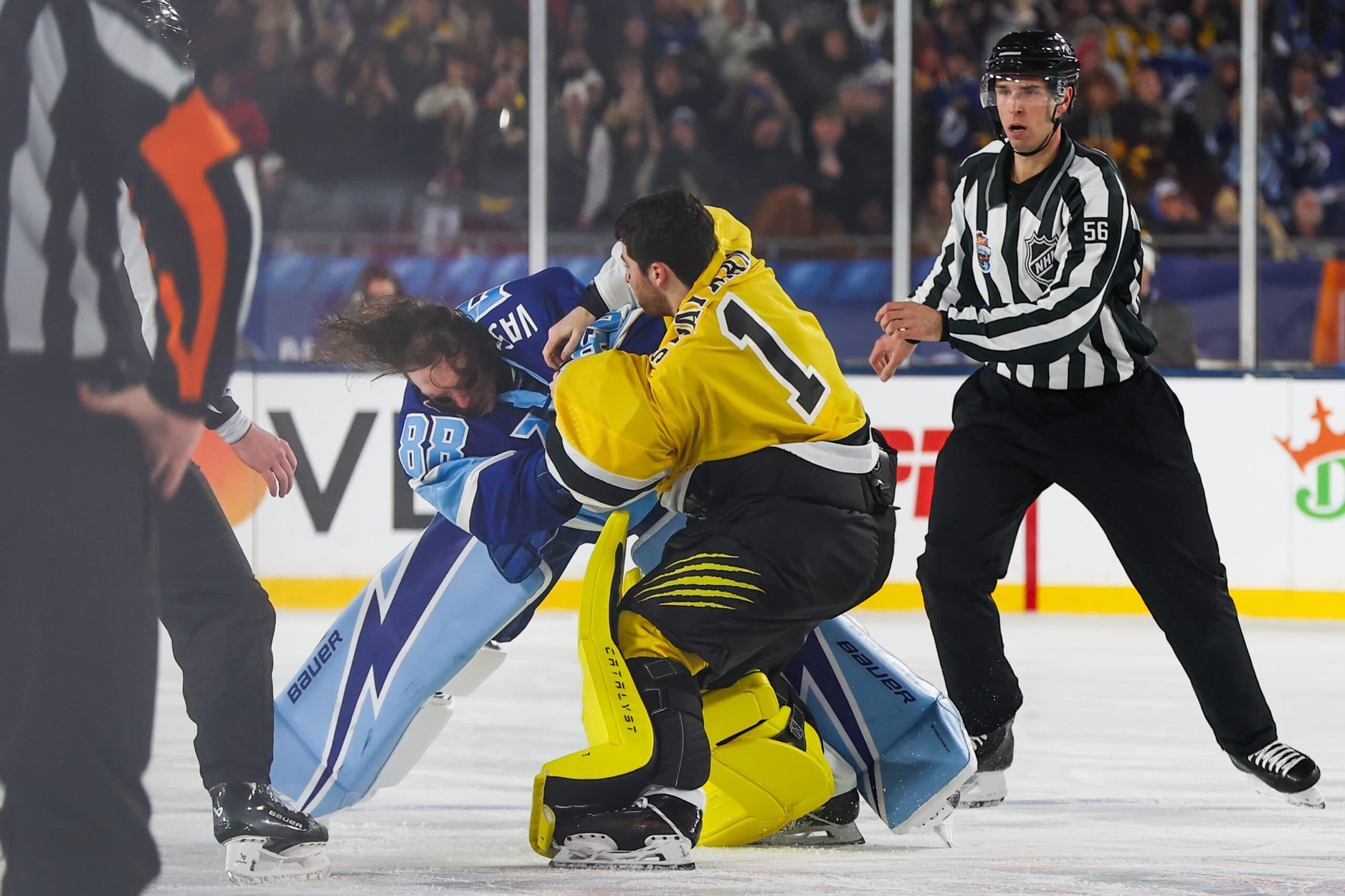 ‘Why are they fighting?’: Leafs coach Berube reacts to NHL goalie scraps