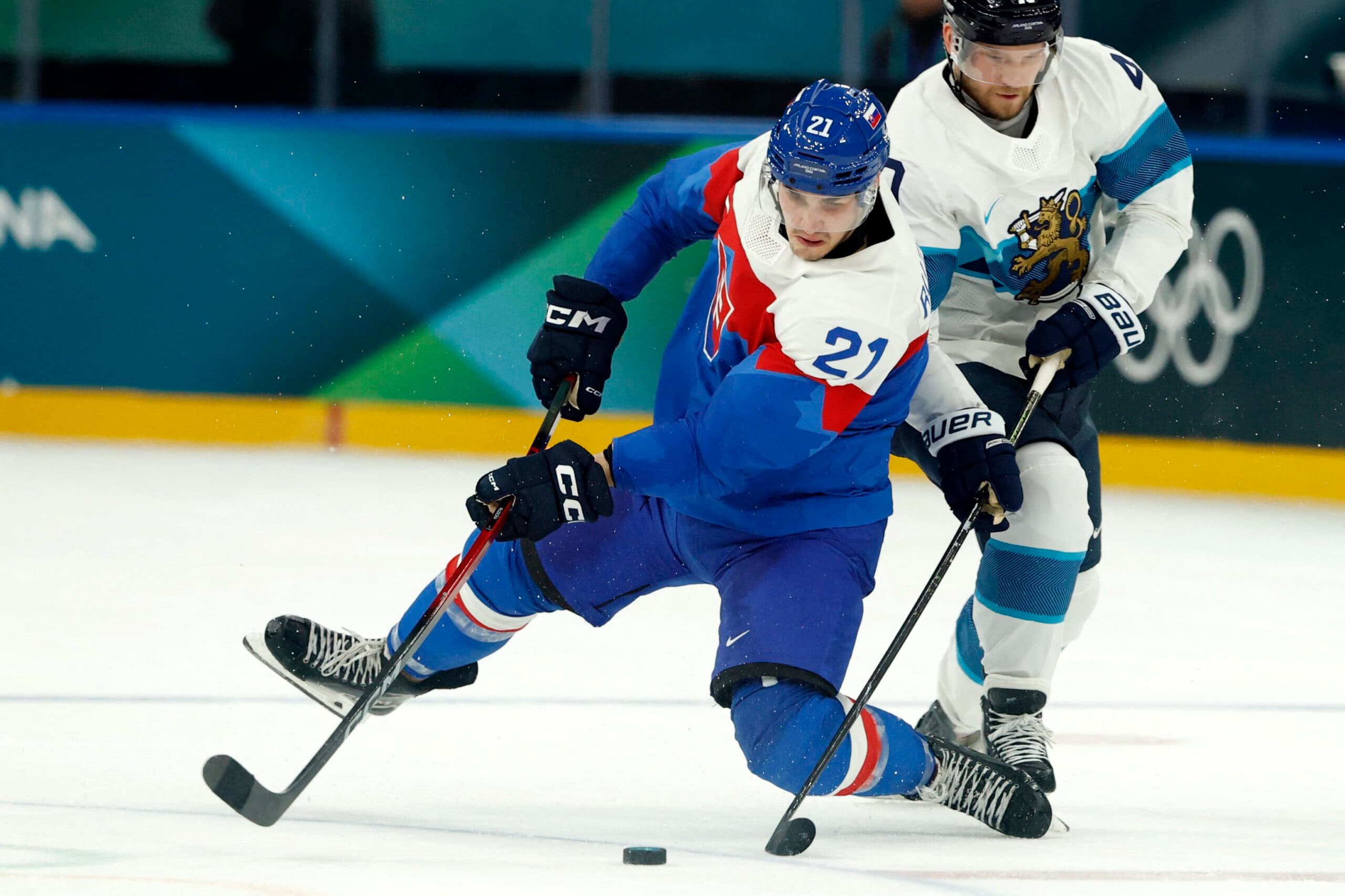 Which non-NHLers stood out at the 2026 Olympic men’s hockey tournament?