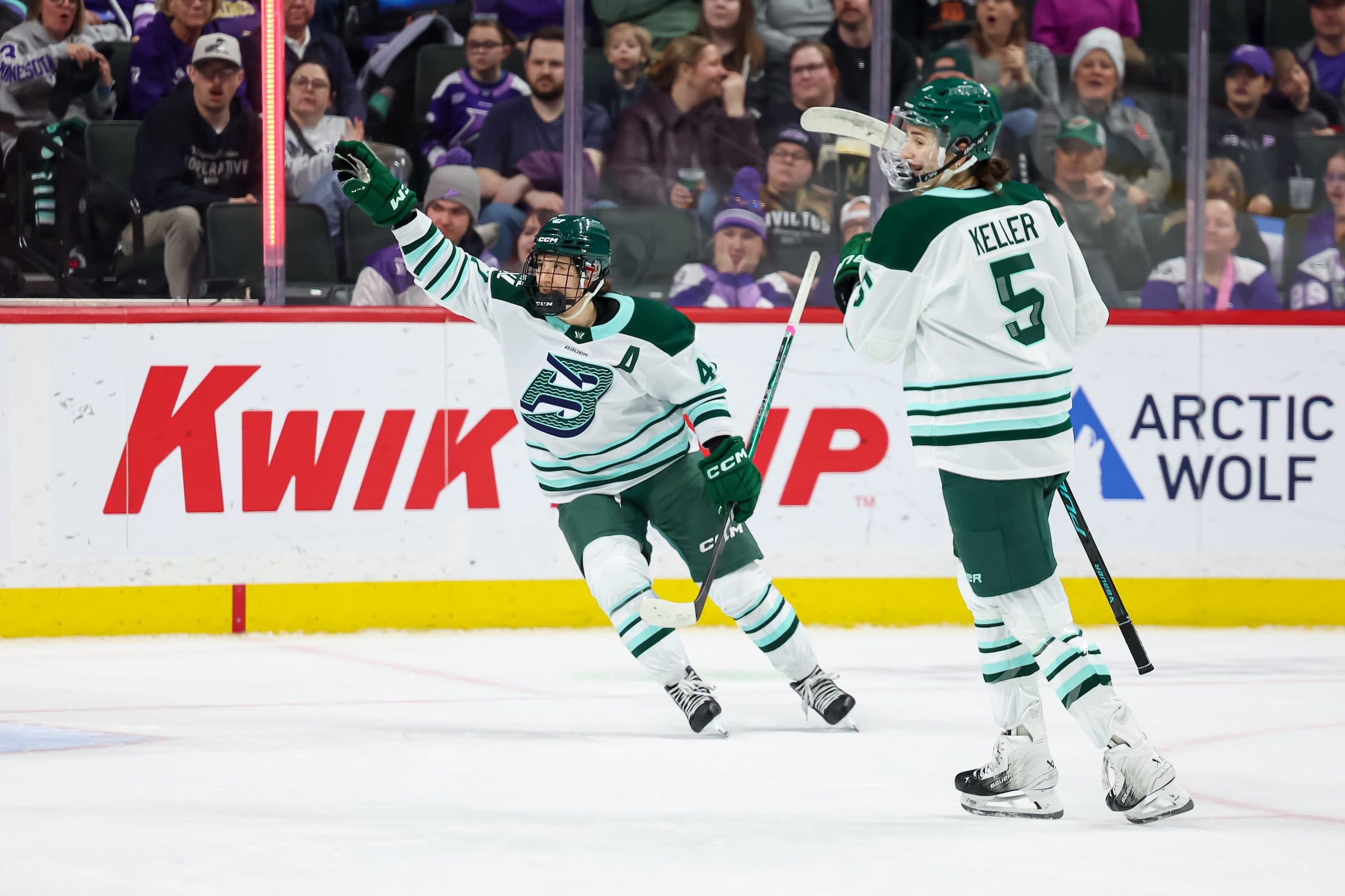 Boston Fleet forward Jamie Lee Rattray, captain Megan Keller