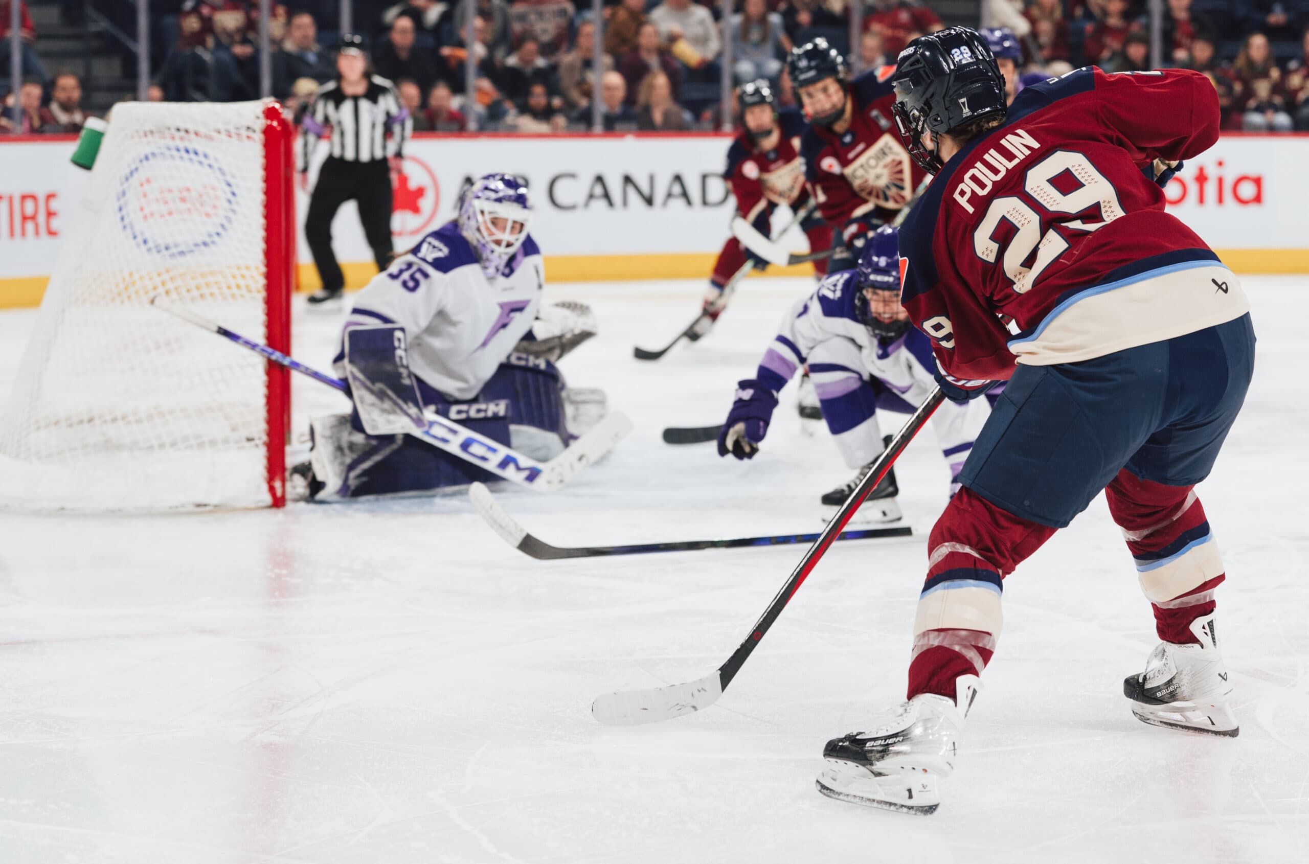 Poulin, Victoire eliminate Frost to reach Walter Cup Final