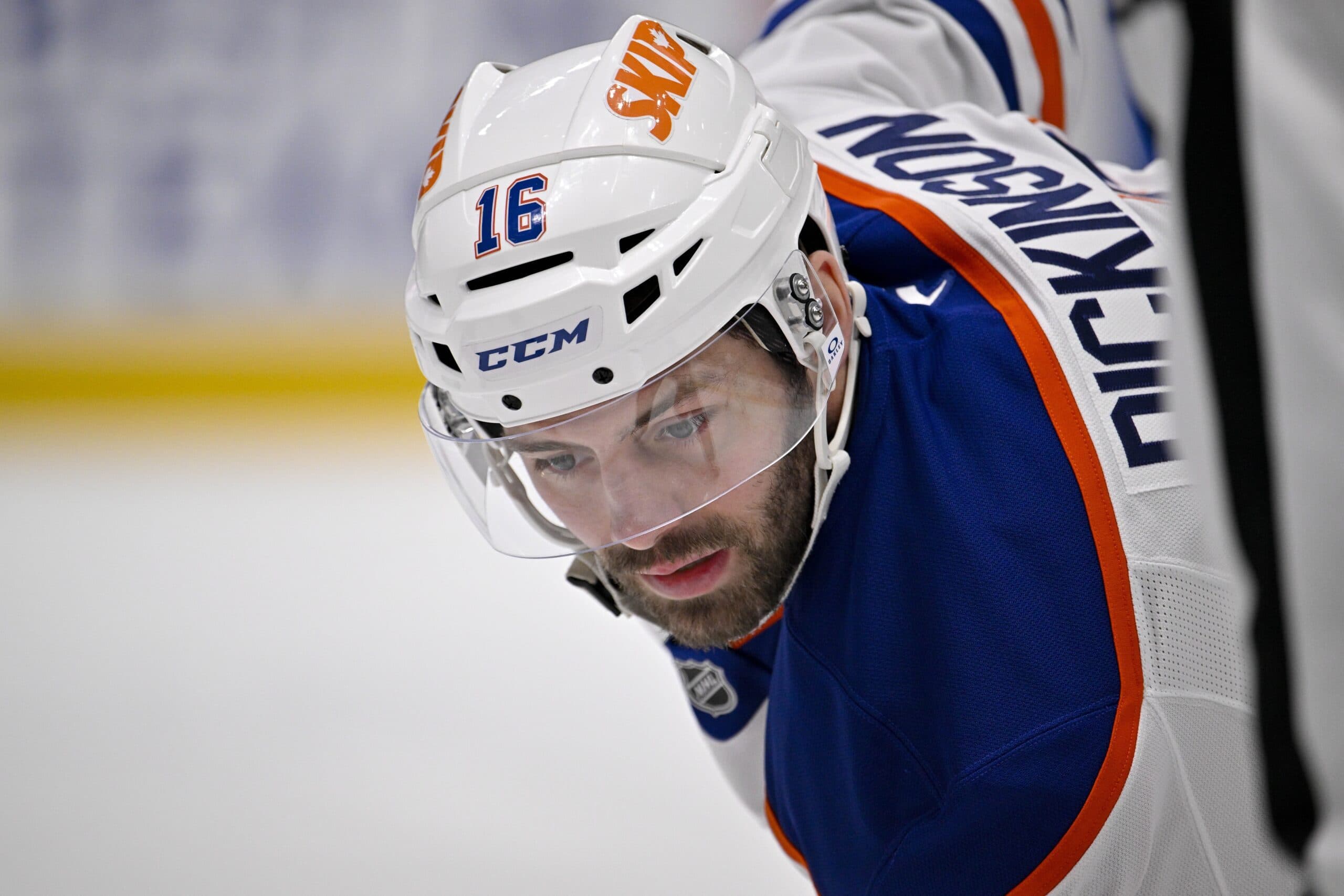 Oilers sign Jason Dickinson to five-year contract extension